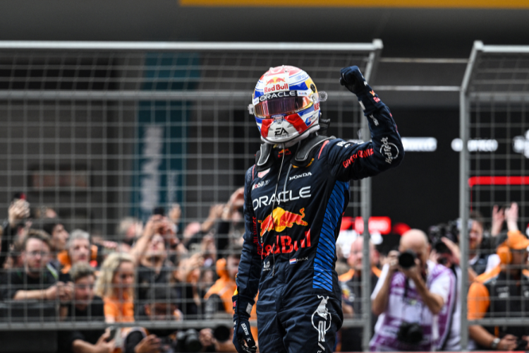 Max Verstappen vence GP da China de F1